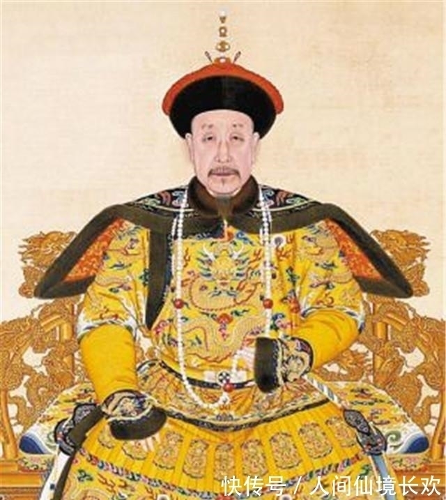 侍卫们$乾隆在路边吃瓜,说瓜农的瓜很甜,拐弯没走多远突然下令处死瓜农