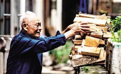 运动|104岁老人，平时抽烟喝酒不爱运动，细问其长寿秘诀从不做这事