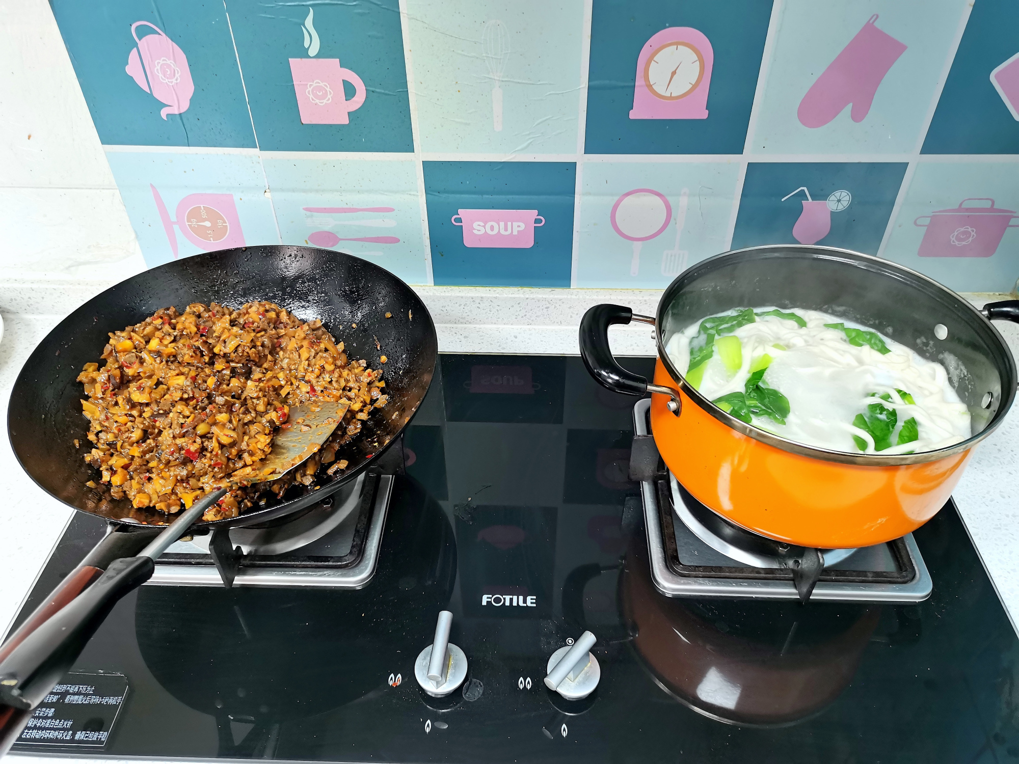 做法|面条这做法太好吃了,一人一大盘,味道香浓一周吃七次都不腻