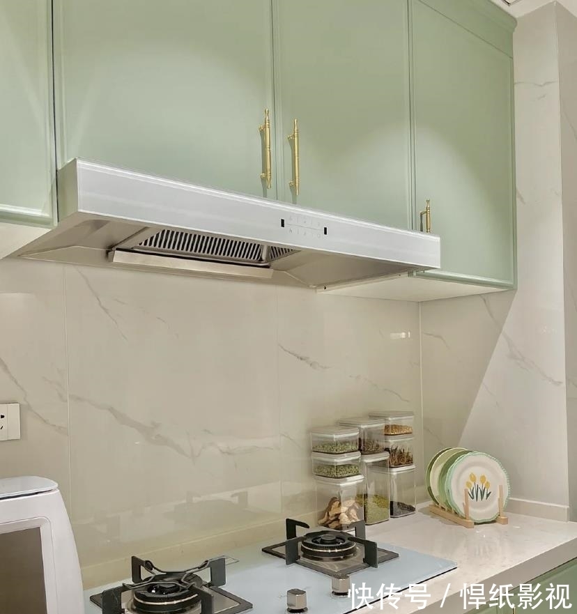 飘窗垫|这是我们见过最浪漫的132㎡法式装修，屋内干净到“一层不染”