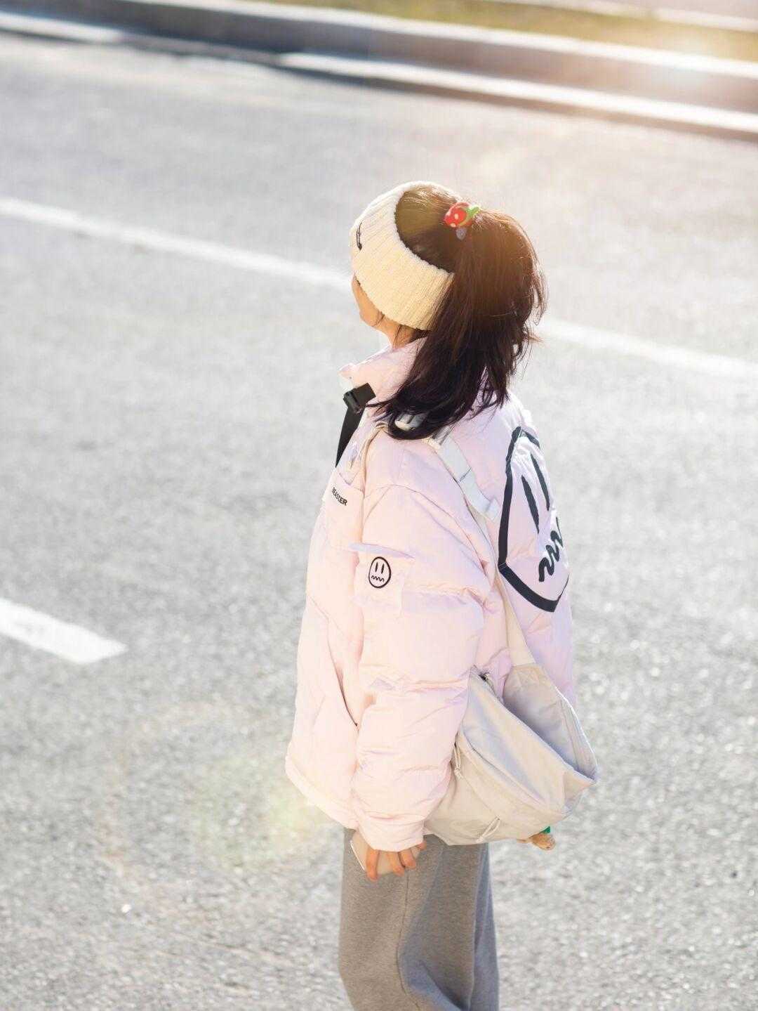 造型 冬天一定别错过这“四”套造型,保暖温柔有格调,妈妈见了都喜欢