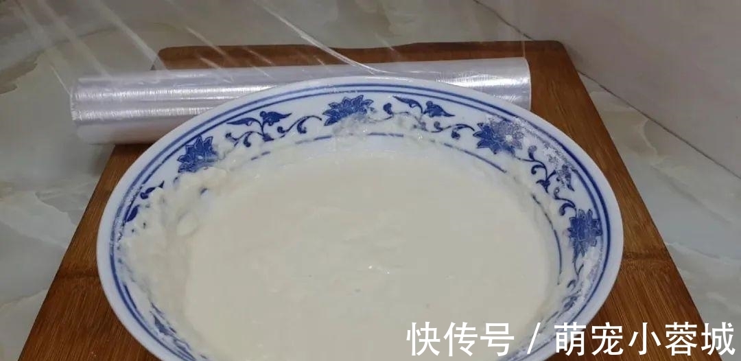 面粉这样做才好吃,加几勺白糖,外皮焦脆又营养,出锅孩子抢着吃