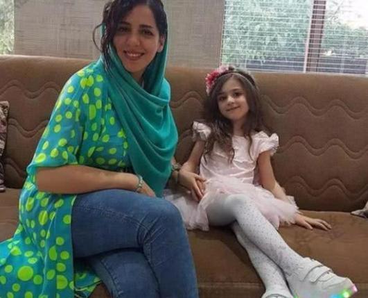 泄露|女儿长得太美,爸爸辞职当保镖?看到爸爸的颜值后,网友:羡慕了