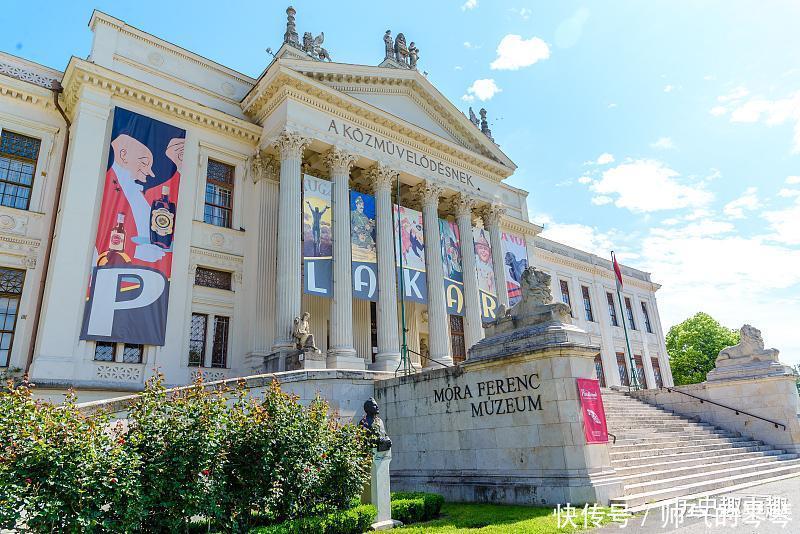 国宝文物“兰亭大玉山”表面印有兰亭集序,如今成为美国珍藏