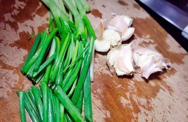  鸡腿肉|鸡腿肉冬天这样吃，不怕冷更入味！还下了3碗饭