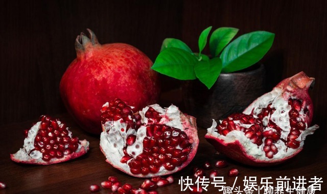 火龙果|糖尿病人不敢多吃水果?提醒:4种水果尽量少吃,或影响血糖稳定