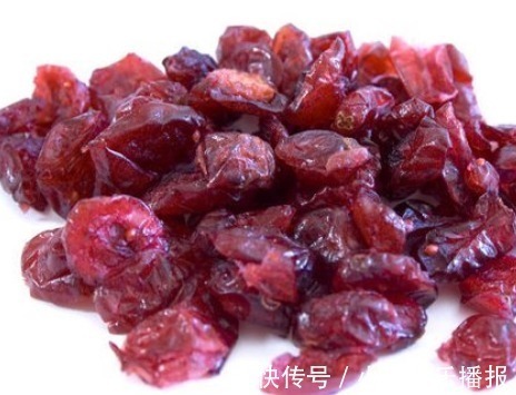 黑色素|女性睡前多吃1种小零食,大肚子平了,皱纹淡了,皮肤细腻又光滑