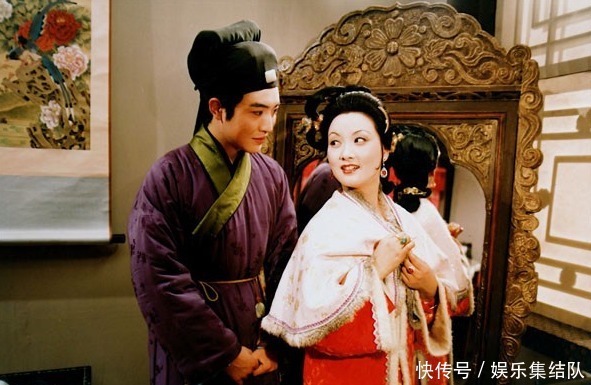 曹雪芹|王熙凤为何会得绝症？脂砚斋四个字说出缘由，只和一人有关