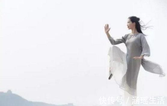 写真|她是中国最美女掌门，太极拳比李连杰打得好，34岁嫁老外，今怎样了