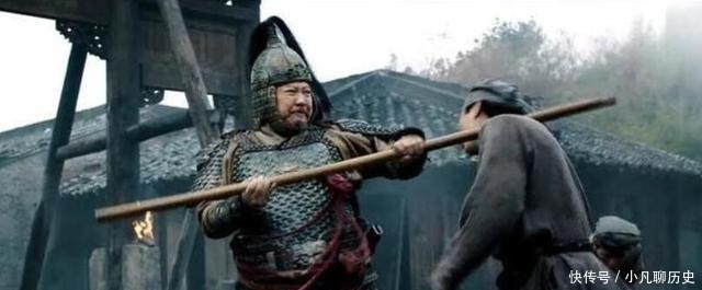 王进说九纹龙的棒法是花架子,上不得阵,难道宋军打仗真用棍棒