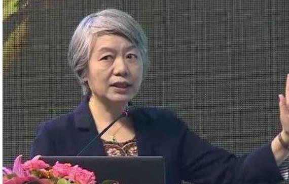 穷人家|李玫瑾：骨子里的气质很难改变，穷人家的娃再优秀也能被一眼看穿