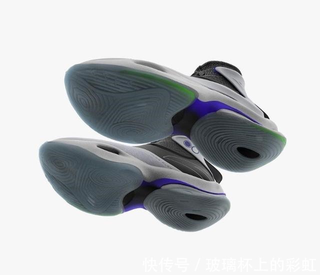 安踏 安踏签约拉文疑似签名鞋曝光,前后分掌鞋面袜套,扣篮王起飞!