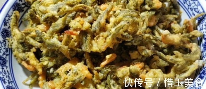 可口|外面一斤5元的小鱼,农村没人要,加两颗鸡蛋酥脆可口一盘不够吃