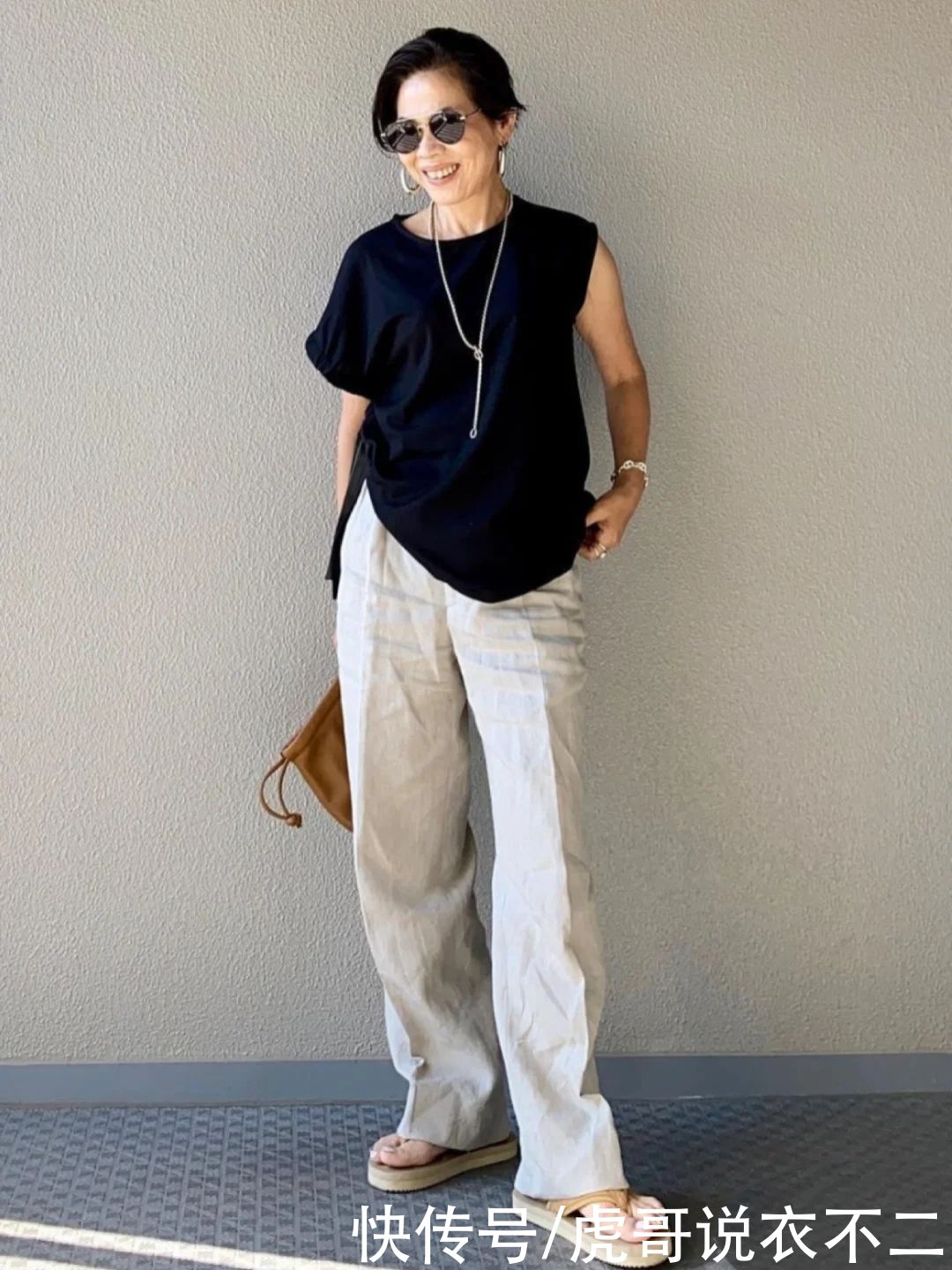 简约|年近60岁的微胖矮个女人，提升衣品要从细节入手，简约清爽又高级