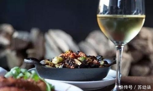 白葡萄酒|你们知道白葡萄酒是怎样来酿造的呢?