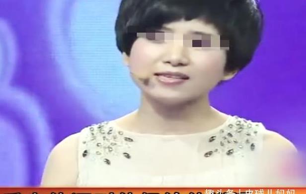 27岁妈宝男与妈妈同睡一个房间，女友劝说却被骂不孝，毁三观