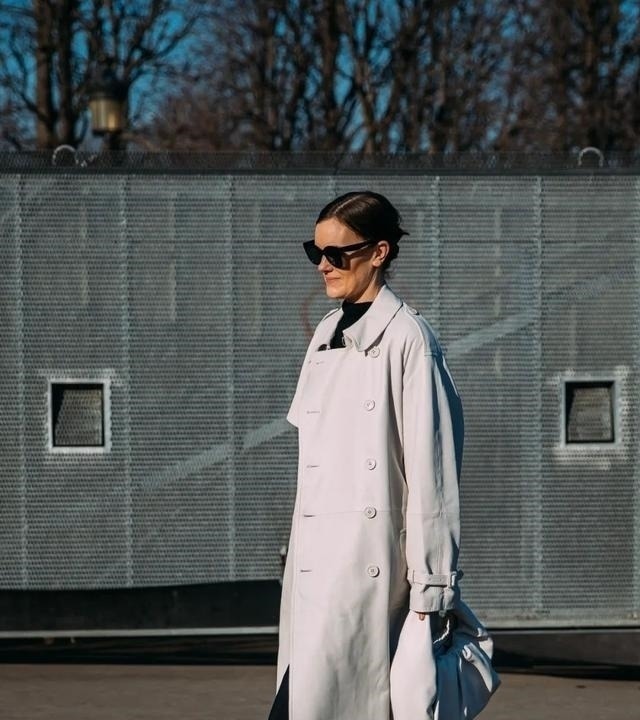 层次感 “阔腿裤”大势已去,今年流行用这条裤子配风衣,时髦显瘦又洋气