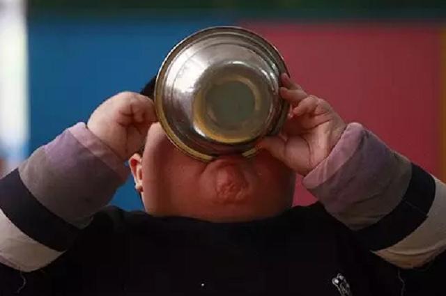 现状|7年了,那个8个月体重45斤,1天吃48顿饭的“巨婴”现状如何