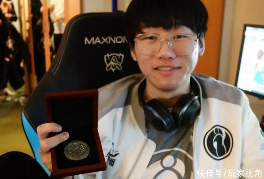 西卡|PDD認慫，收回“前輩勸架論”，德云色比寧王更加讓人不喜