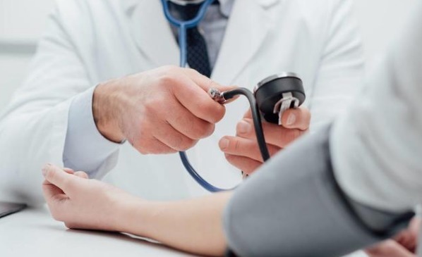 高血压|中国人的正常血压值是多少医生为你总结高血压控制的4个误区