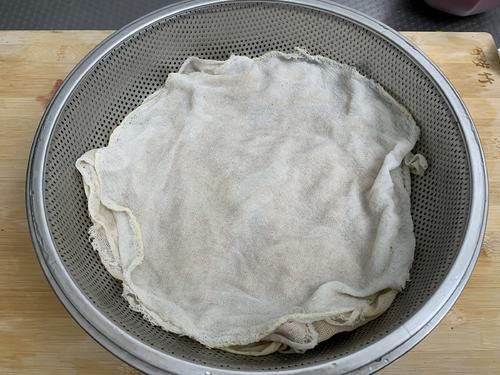 营养|想吃豆芽不用买了，教你在家发豆芽，5天就能吃，脆嫩营养又卫生