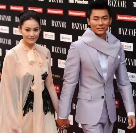 讲真，她大概是娱乐圈第一个靠结婚成功洗白的人吧