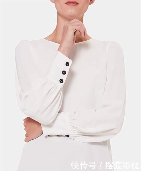 西班牙皇后,以最时髦的单色造型,在2021年首次惊艳亮相