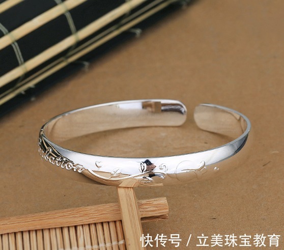 小知识|不同珠宝首饰的各种保养小知识
