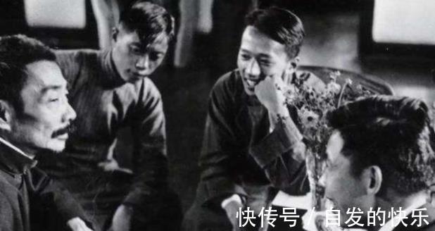 |受北大邀请讲课,从被笑话到被折服,只用了10分钟,迅哥威武