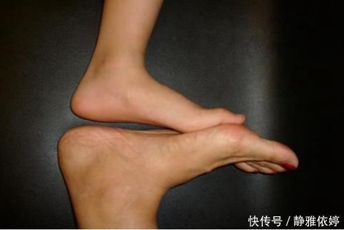 小小年纪|“人小脚大”说明长大后个高?看看“身高脚长”对比表,就清楚了