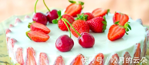 牛奶10种新鲜做法，软软糯糯，解馋又好吃，上桌抢光！