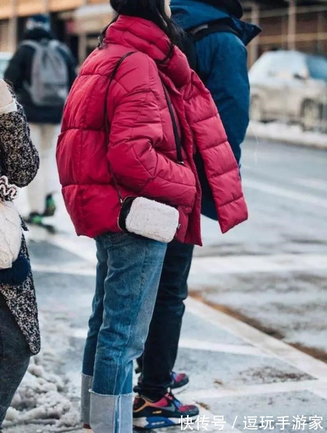 李若彤 羽绒服搭不好看下面的搭配方法不容错过!时尚保暖两不误!