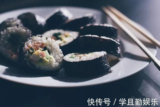 孩子|这3个时间段,爸妈千万不要玩手机,留点时间给孩子!