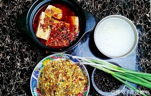 抠门的人是怎么吃饭的?看看我家晚餐就知道了,一周没花70元!