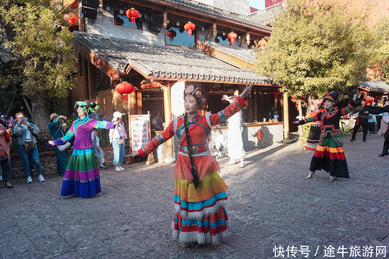 玉龙雪山下，开启一场梦幻的霍比特人之旅