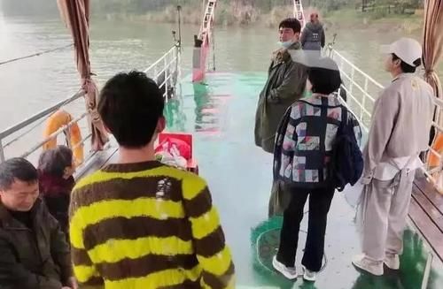 向往的生活5开录啦，新蘑菇屋很美哦，张·拖拉机手·艺兴快耕田