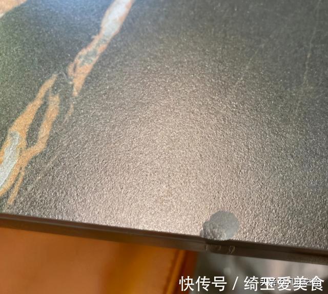 爆边|岩板存在一个最大的缺陷，而这也是我们都担心的问题