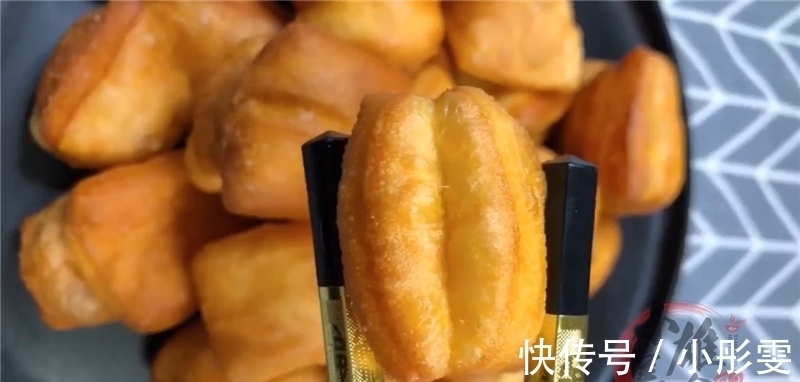 五克酵母粉|爱吃油条的一定要收藏，大厨2分钟教会你在家做，简单营养又解馋
