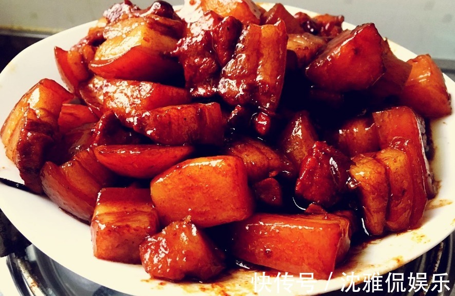 吃起来特别爽口酥脆的美食,都抢着吃很美味,上桌快很好学很实惠