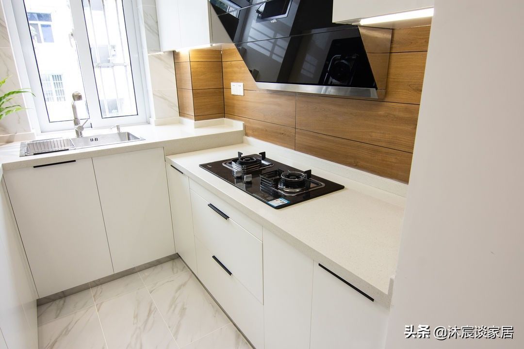 书房|真心佩服这对夫妻,改造破旧二手房,让室内大放异彩,实在太牛了