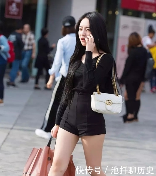 满满的|成熟美女的靓丽穿搭,气质完美风格多变,透出满满的女人味