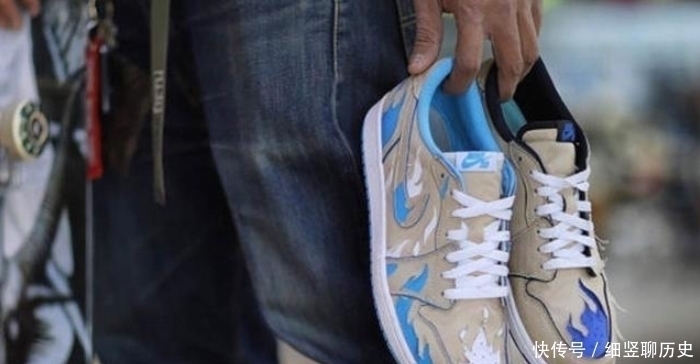 low|总说“炒鞋”?你知道今年最火的球鞋是哪几双吗?