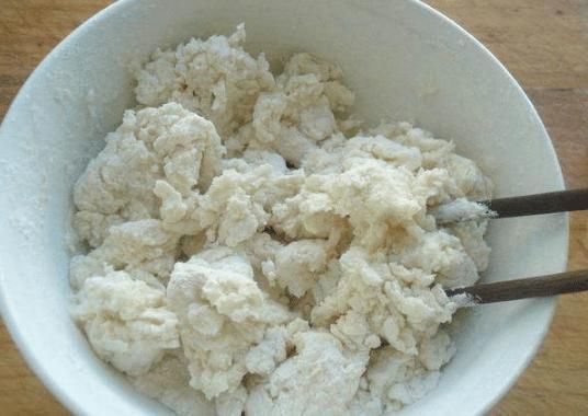 和面为什么要加食用油？包子铺老板告诉你原因，看完你就懂了！