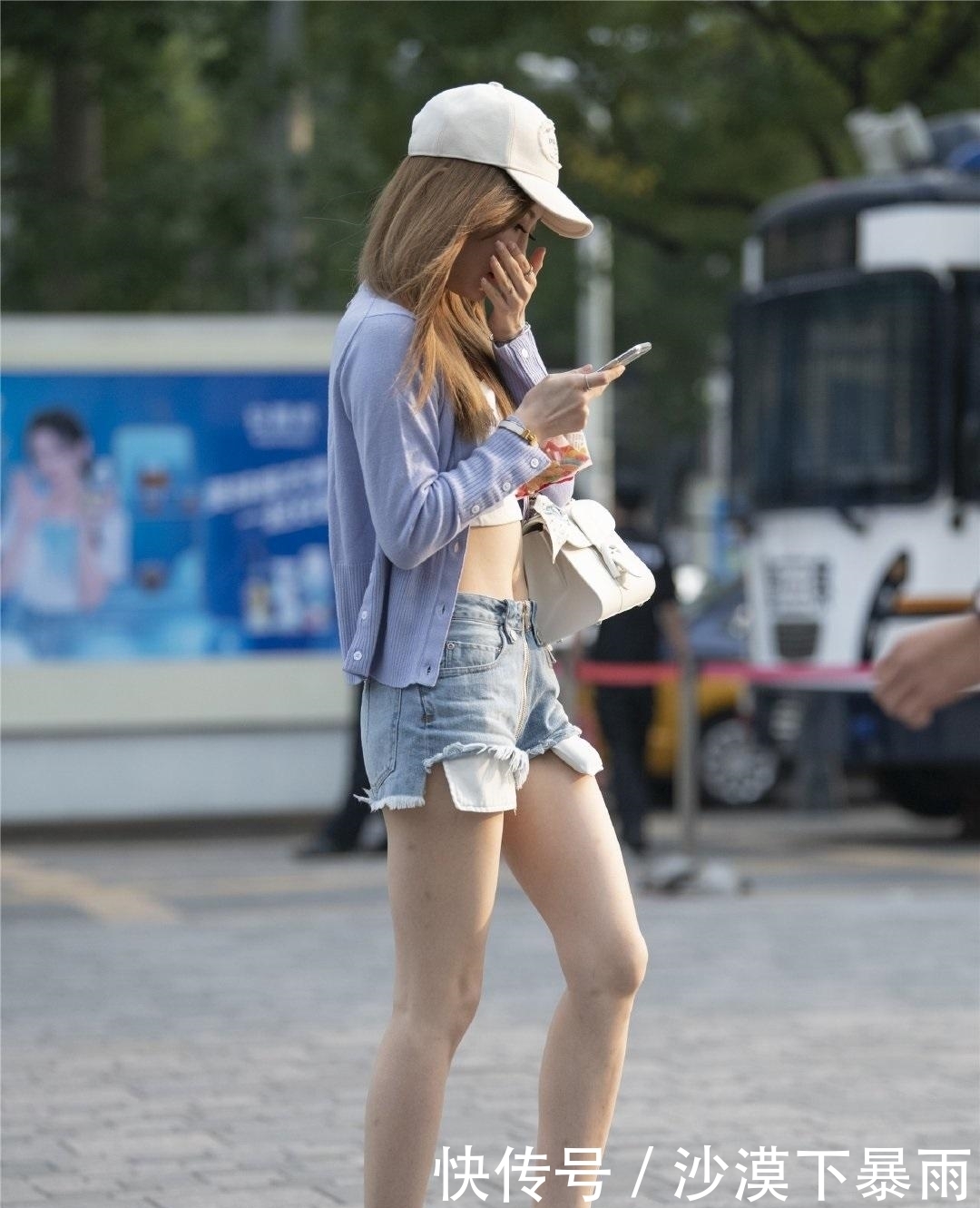 妹子这造型太会撩了,长腿看服