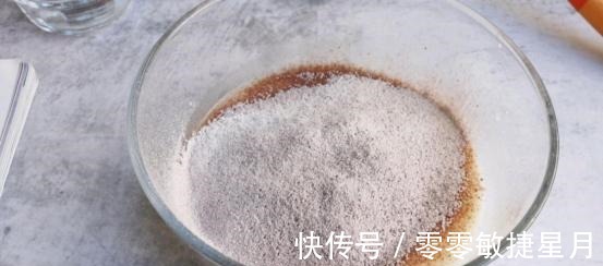 适合爱吃巧克力人的一道甜品,做法也很简单,好吃极了!