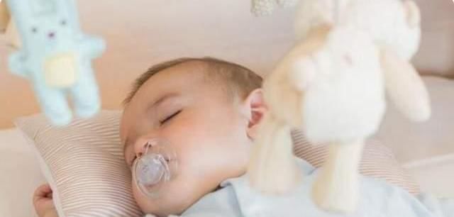 宝宝|宝宝不同的睡姿暗示着不同的性格?若是第四种,家长需要给予重视
