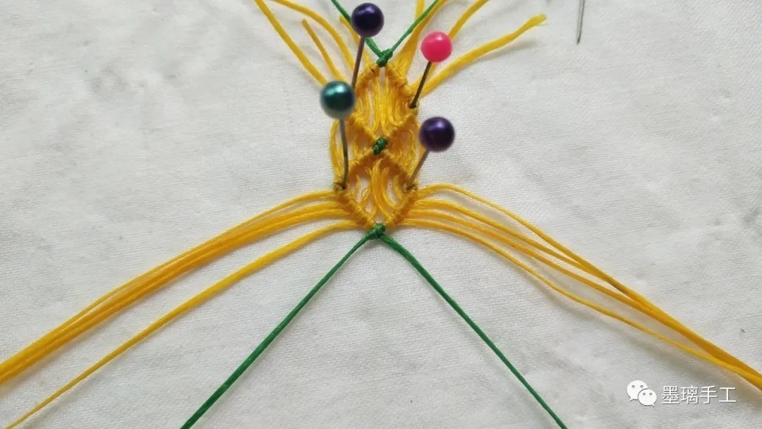 编绳|分分钟钟能学会的手工教程 一看就会的diy手工编绳斜卷结手链