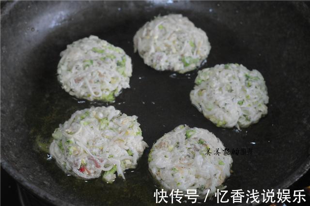 萝卜|天冷,早餐我家从不吃馒头,最爱萝卜饼,简单省事,比吃肉还好