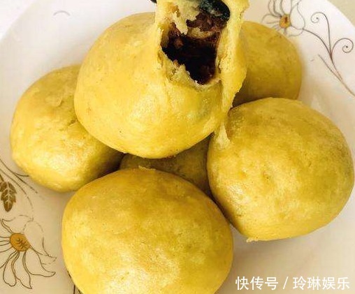 做粘豆包,需掌握一些技巧,便能一次成功,香甜软糯又养胃