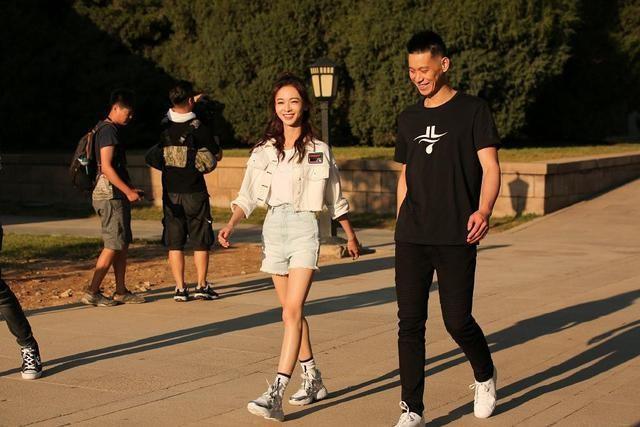 绯闻|专注事业!CBA林书豪33岁不结婚,绯闻女友曝光,可爱又甜美动人